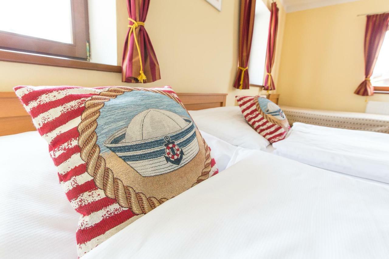 ליפנו נאד וויטאבו Hotel Admiral מראה חיצוני תמונה